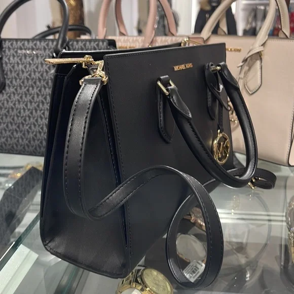 Michael Kors Sheila Medium Center Zip Satchel Crossbody BagNWT